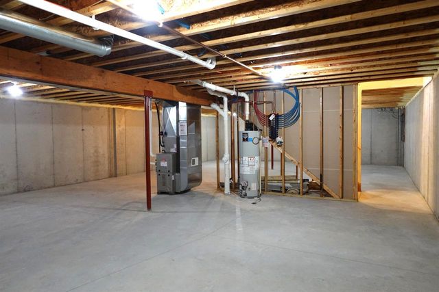 429 GREENBRIAR AVENUE, Fond Du Lac, WI 54935