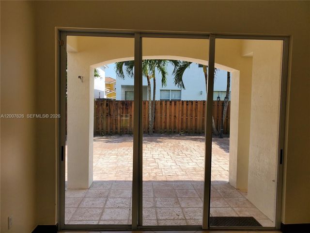 13952 SW 153rd Ter, Miami, FL 33177