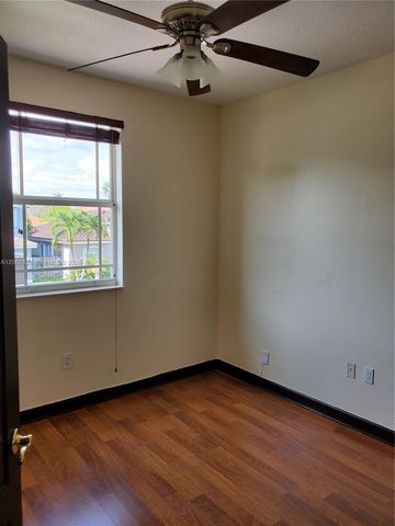 13952 SW 153rd Ter, Miami, FL 33177