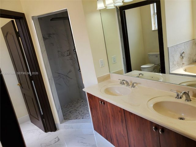 13952 SW 153rd Ter, Miami, FL 33177