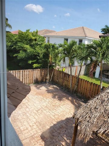 13952 SW 153rd Ter, Miami, FL 33177