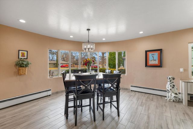 810 Solar Road NW, Albuquerque, NM 87107