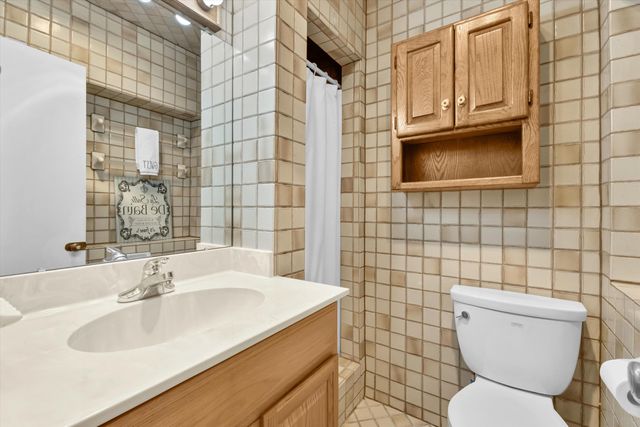 810 Solar Road NW, Albuquerque, NM 87107