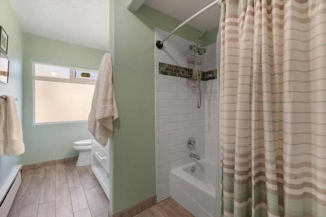 810 Solar Road NW, Albuquerque, NM 87107