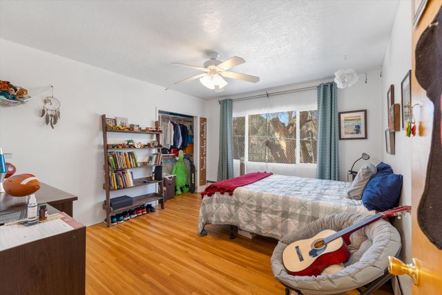 810 Solar Road NW, Albuquerque, NM 87107