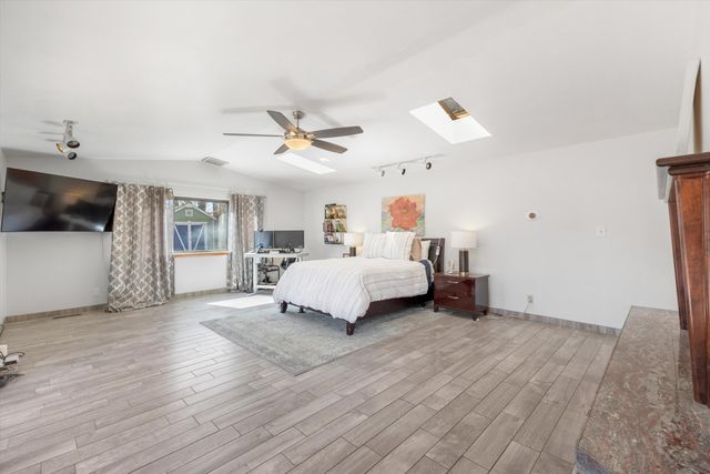 810 Solar Road NW, Albuquerque, NM 87107