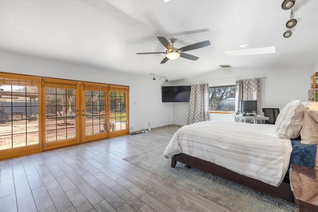 810 Solar Road NW, Albuquerque, NM 87107