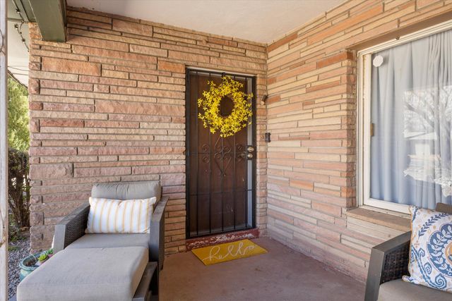 810 Solar Road NW, Albuquerque, NM 87107