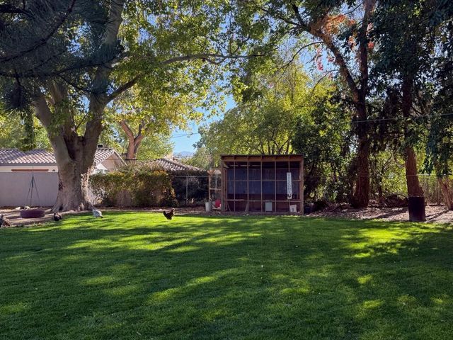 810 Solar Road NW, Albuquerque, NM 87107