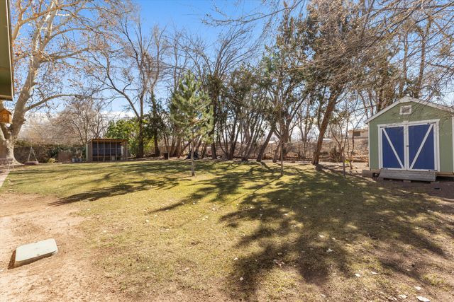 810 Solar Road NW, Albuquerque, NM 87107