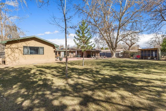 810 Solar Road NW, Albuquerque, NM 87107