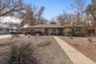 810 Solar Road NW, Albuquerque, NM 87107