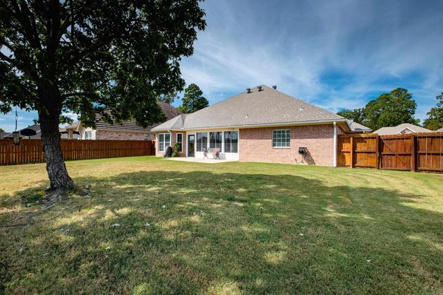 103 Bayonne Cove, Maumelle, AR 72113