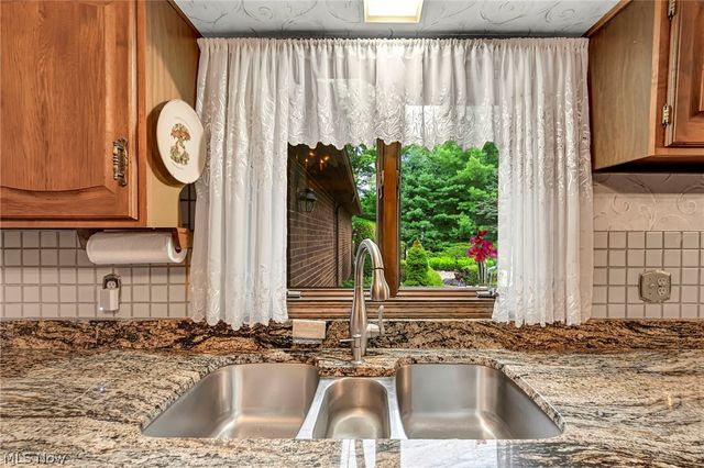 7411 Old Quarry Lane, Brecksville, OH 44141