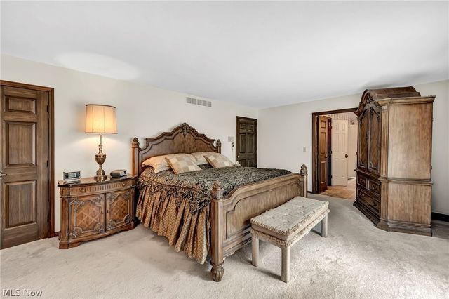 7411 Old Quarry Lane, Brecksville, OH 44141