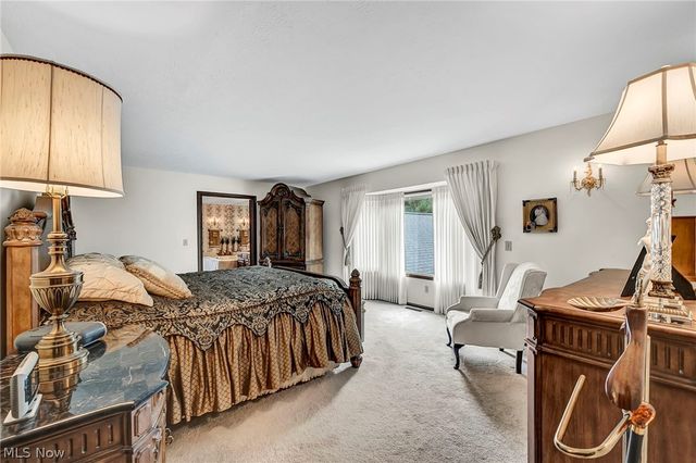 7411 Old Quarry Lane, Brecksville, OH 44141
