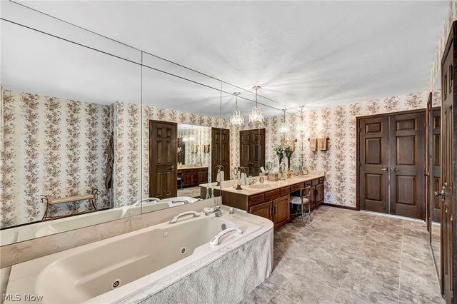 7411 Old Quarry Lane, Brecksville, OH 44141