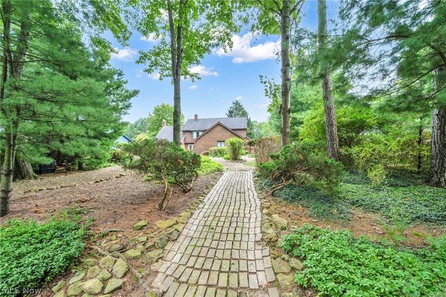 7411 Old Quarry Lane, Brecksville, OH 44141