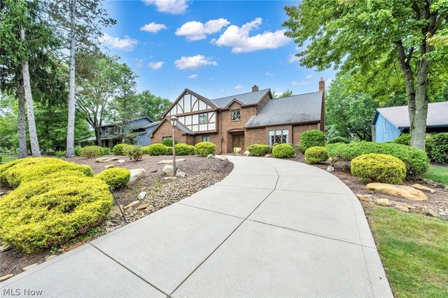 7411 Old Quarry Lane, Brecksville, OH 44141