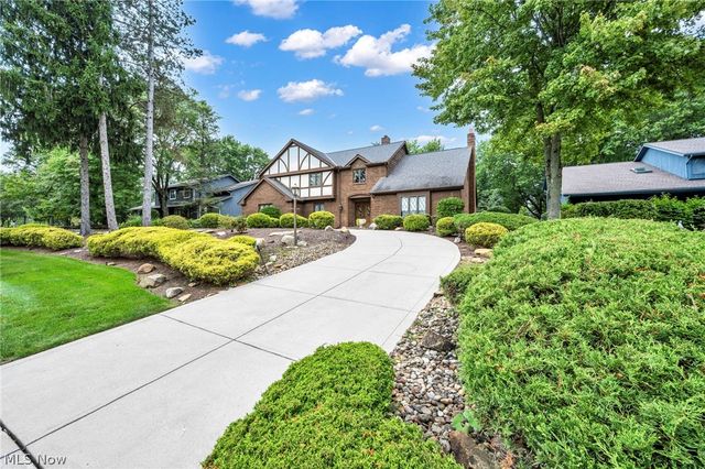 7411 Old Quarry Lane, Brecksville, OH 44141