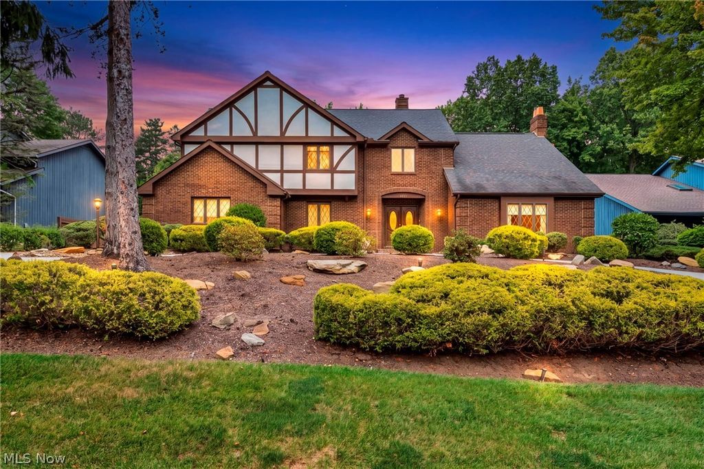7411 Old Quarry Lane, Brecksville, OH 44141