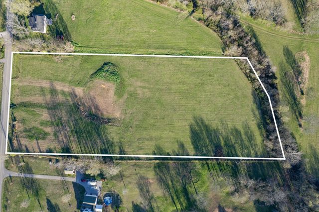 0 Theta Pike, Columbia, TN 38401