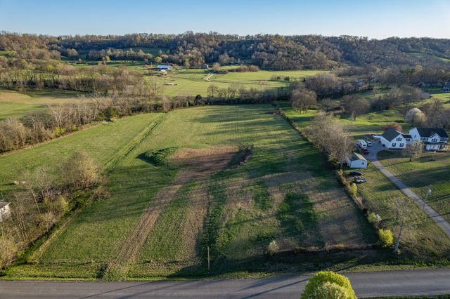 0 Theta Pike, Columbia, TN 38401