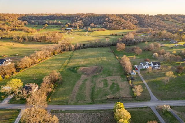 0 Theta Pike, Columbia, TN 38401