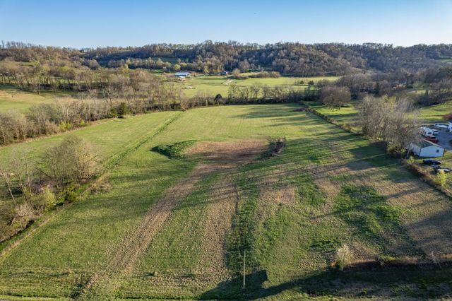 0 Theta Pike, Columbia, TN 38401