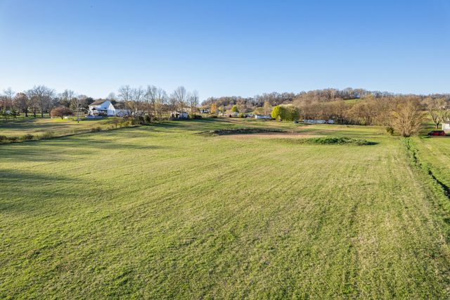 0 Theta Pike, Columbia, TN 38401