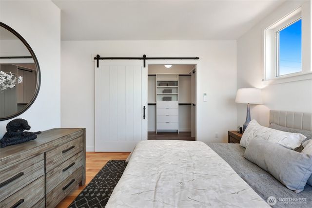707 N 65th Street, Seattle, WA 98103