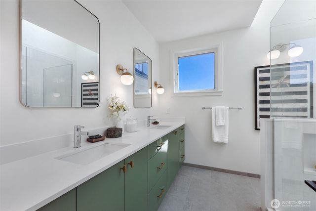 707 N 65th Street, Seattle, WA 98103