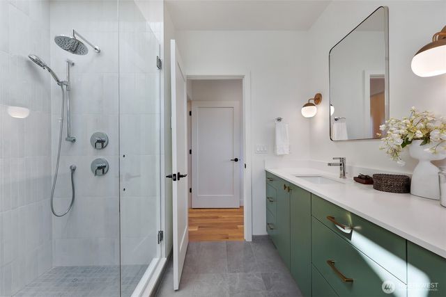 707 N 65th Street, Seattle, WA 98103