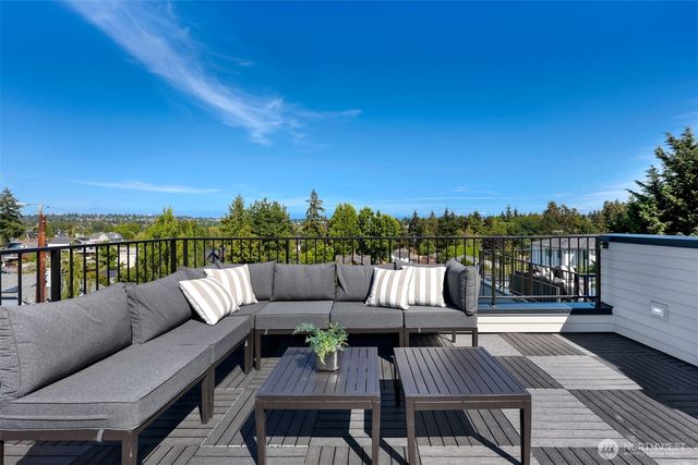 707 N 65th Street, Seattle, WA 98103