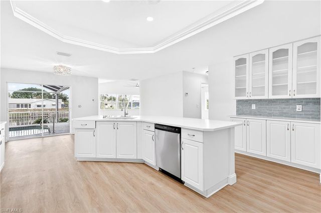 920 E Archer PKWY, Cape Coral, FL 33904