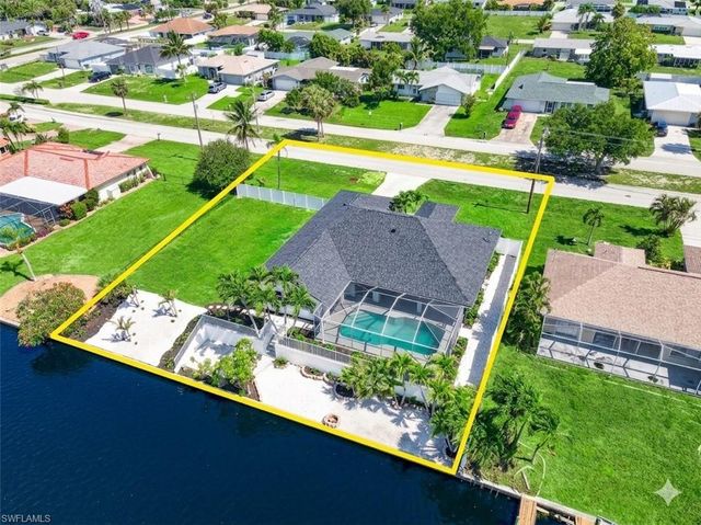 920 E Archer PKWY, Cape Coral, FL 33904