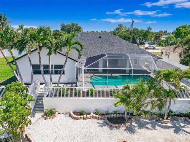 920 E Archer PKWY, Cape Coral, FL 33904