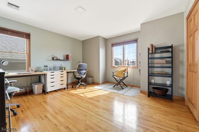 16 Arlington Blvd, North Arlington Boro, NJ 07031