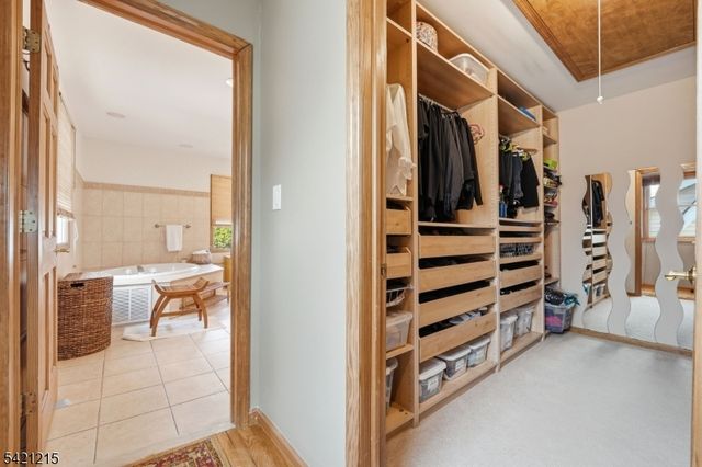 16 Arlington Blvd, North Arlington Boro, NJ 07031