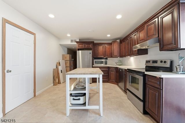 16 Arlington Blvd, North Arlington Boro, NJ 07031