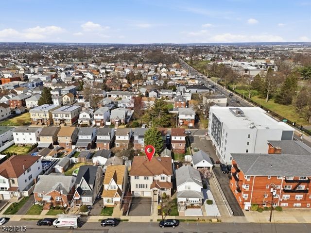 16 Arlington Blvd, North Arlington Boro, NJ 07031