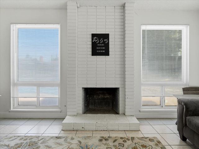649 W Ashcroft Avenue, Clovis, CA 93612