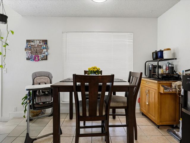 649 W Ashcroft Avenue, Clovis, CA 93612