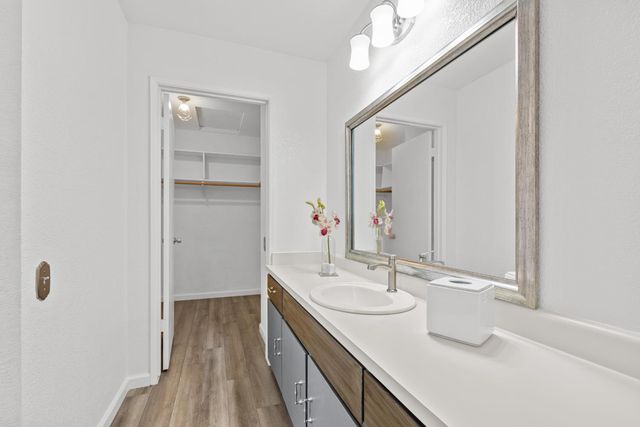 3553 Caballero Ln, Antelope, CA 95843