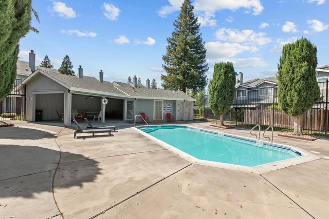 3553 Caballero Ln, Antelope, CA 95843