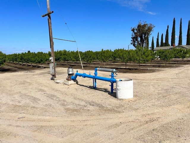 5923 N Biola Avenue, Fresno, CA 93723