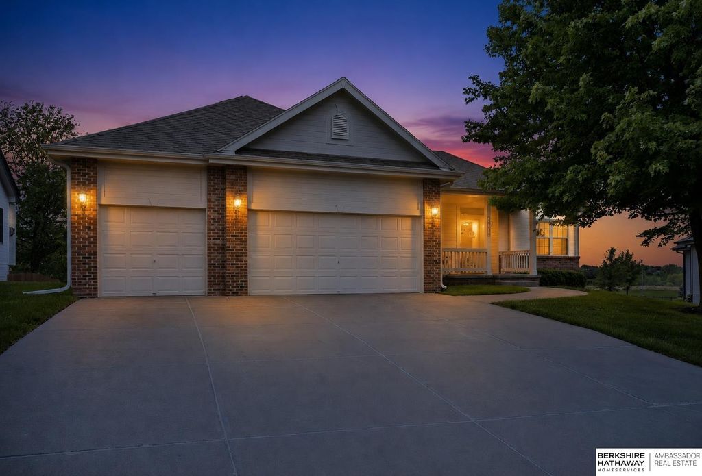 14719 Ernst Street, Bennington, NE 68007