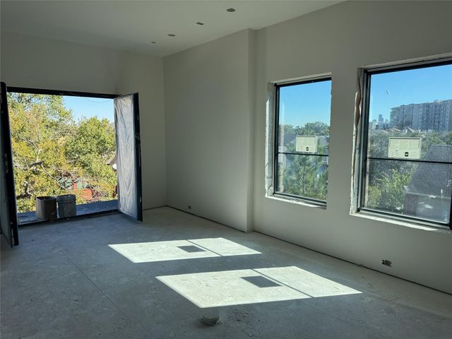 6405 Pickens A, Houston, TX 77007