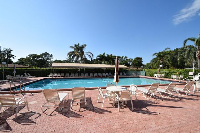 5241 Privet Place B, Delray Beach, FL 33484