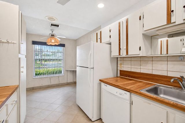 5241 Privet Place B, Delray Beach, FL 33484